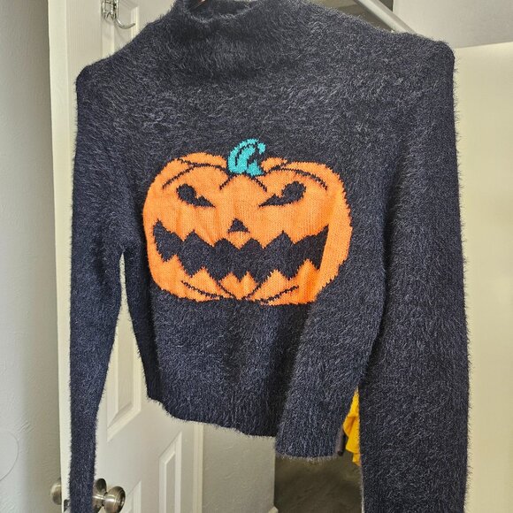 Cropped Halloween Sweater - Picture 1 of 2